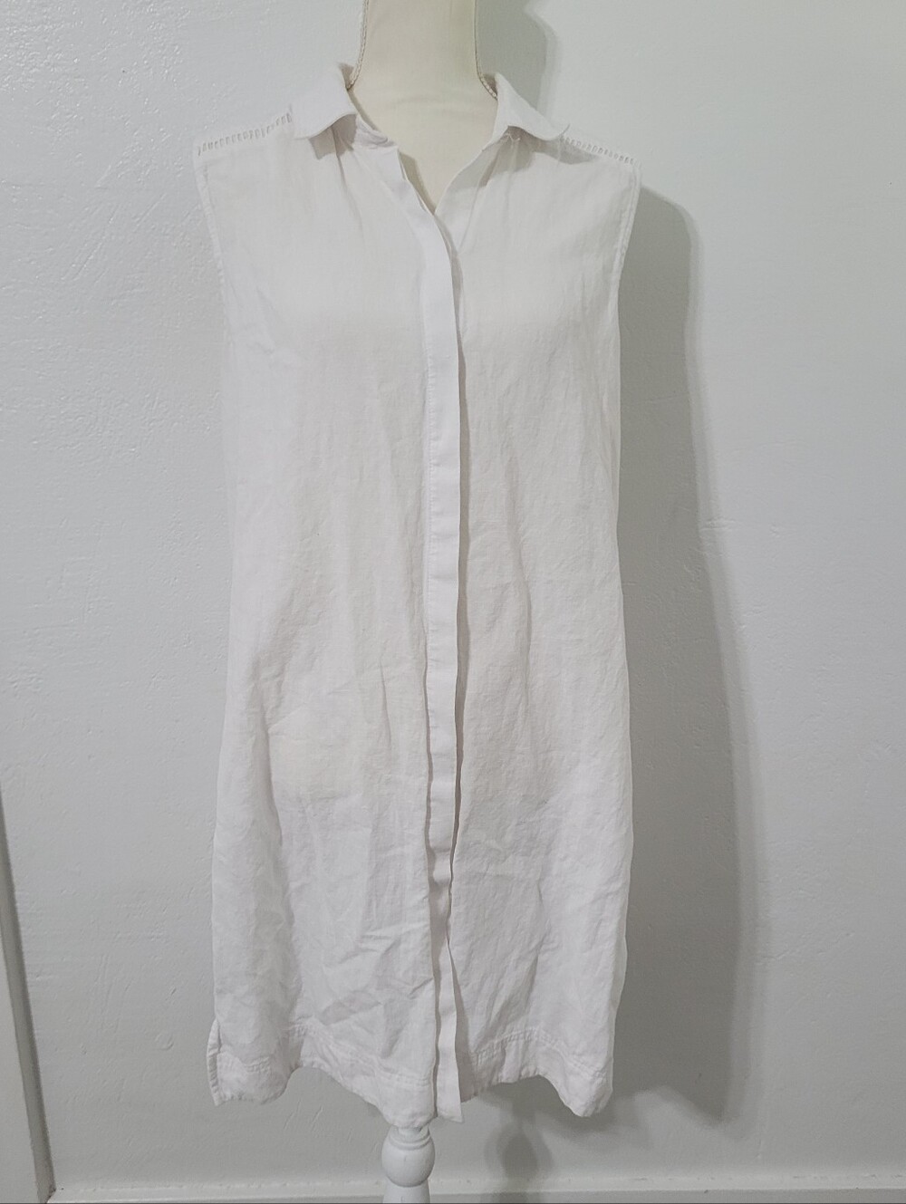 Chicos size L 100% linen Sleeveless Tunic Blouse dress white button down